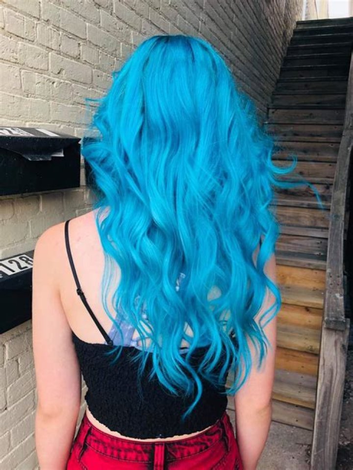 Alabama Barker's Bright Blue Hair May Be Her Best Look Yet