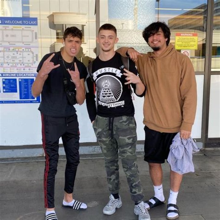 Allen Ferrell Age | Wiki, Net worth, Bio, Height, Girlfriend ?