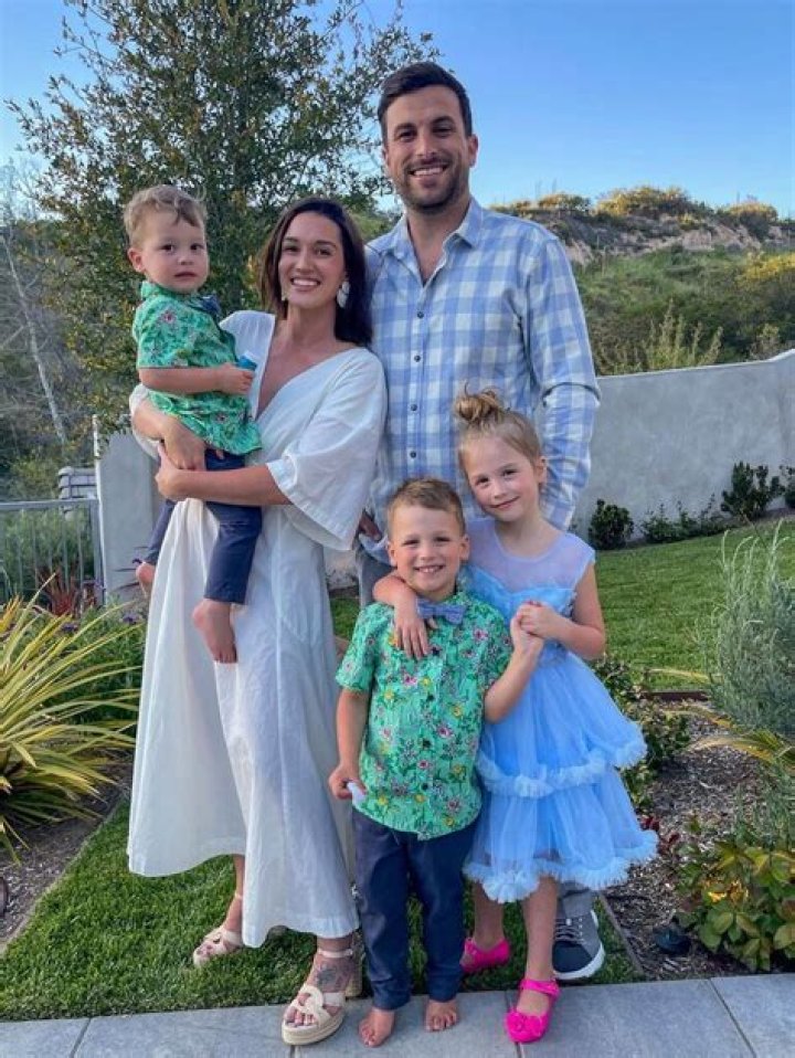 ‘Bachelor in Paradise’ Stars Jade Roper and Tanner Tolbert’s Daughter Emmy Meets Her Baby Brother and It’s So Precious