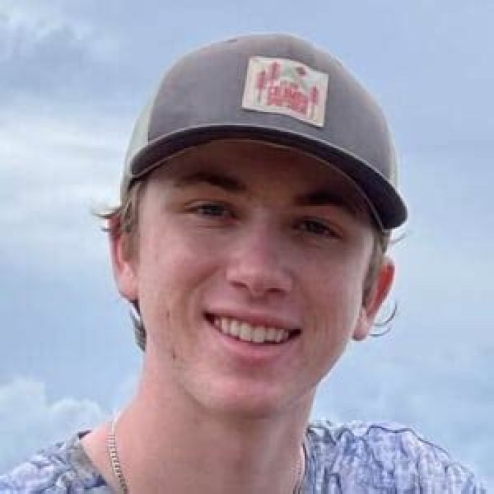 Bobby Botsford (TikTok Star) - Age, Birthday, Bio, Facts, Family, Net Worth, Height & More