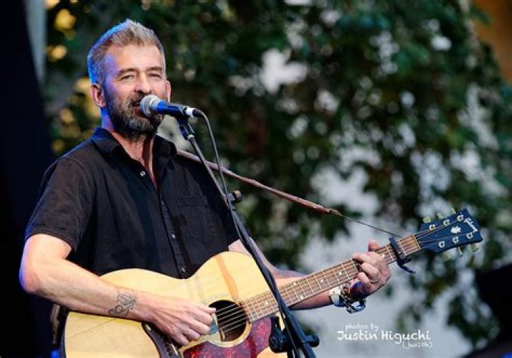 Brian Vander Ark (Rock Singer) - Age, Birthday, Bio, Facts, Family, Net Worth, Height & More