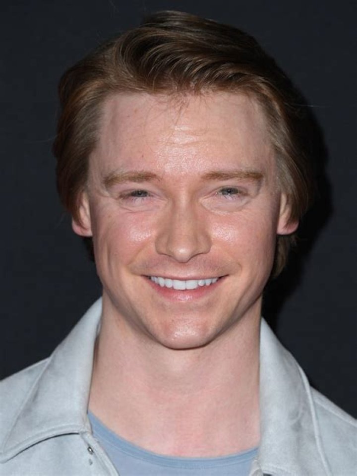 Calum Worthy