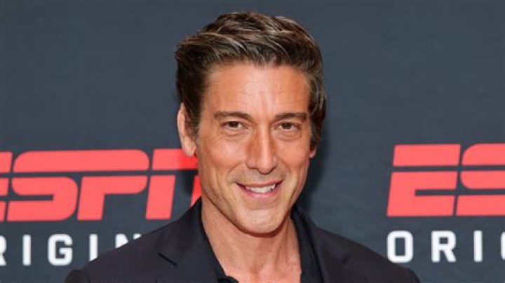 David Muir – Celebsgraphy