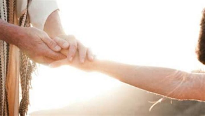 Demi Lovato Spotted Holding Hands With a Woman, and the Internet Can’t Deal