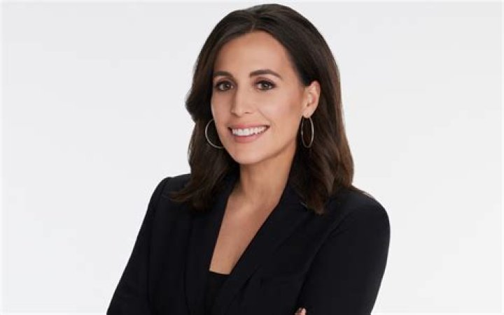 Hallie Jackson (Journalist) - Age, Birthday, Bio, Facts, Family, Net Worth, Height & More