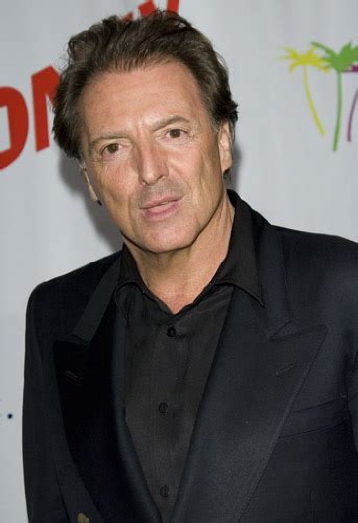 How tall is Armand Assante