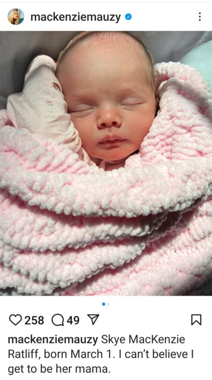 How tall is Mackenzie Mauzy