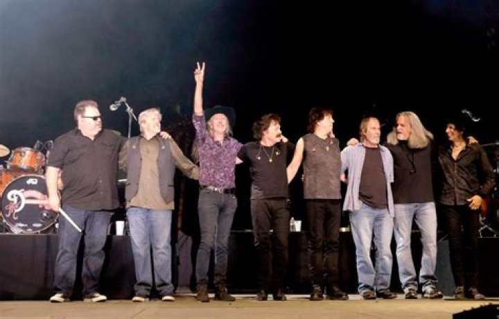 John McFee (Guitarist) - Age, Birthday, Bio, Facts, Family, Net Worth, Height & More