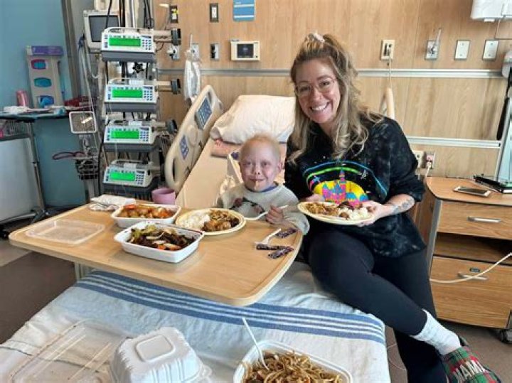 Kyla Thomson (TikTok Star) - Age, Birthday, Bio, Facts, Family, Net Worth, Height & More