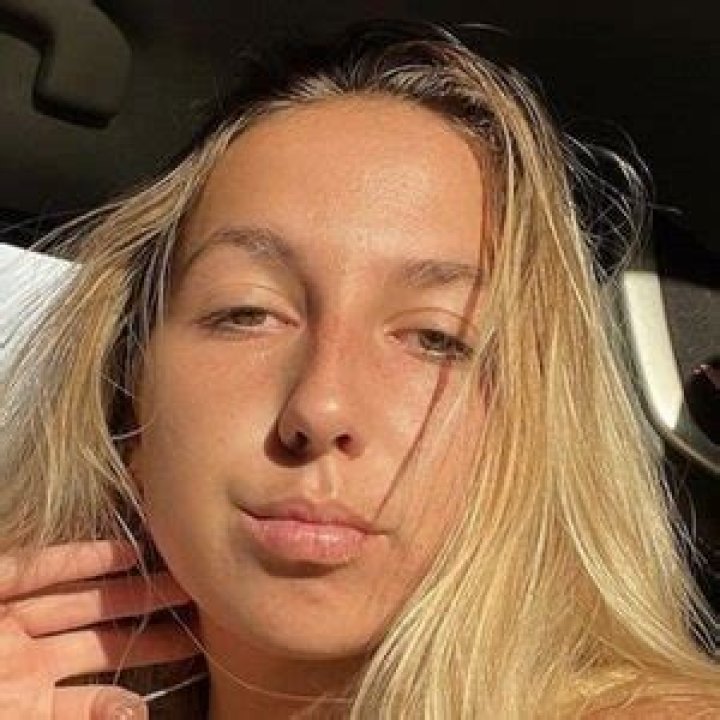 Makena Gallagher (Instagram Star) - Age, Birthday, Bio, Facts, Family, Net Worth, Height & More