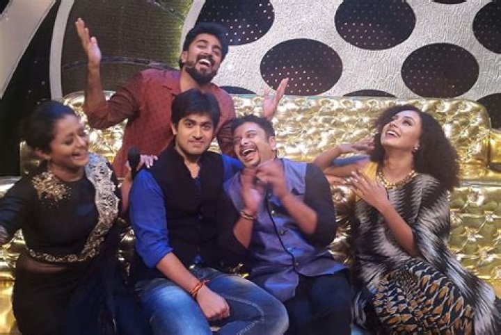 Neerav Bavlecha (Dancer) - Age, Birthday, Bio, Facts, Family, Net Worth, Height & More