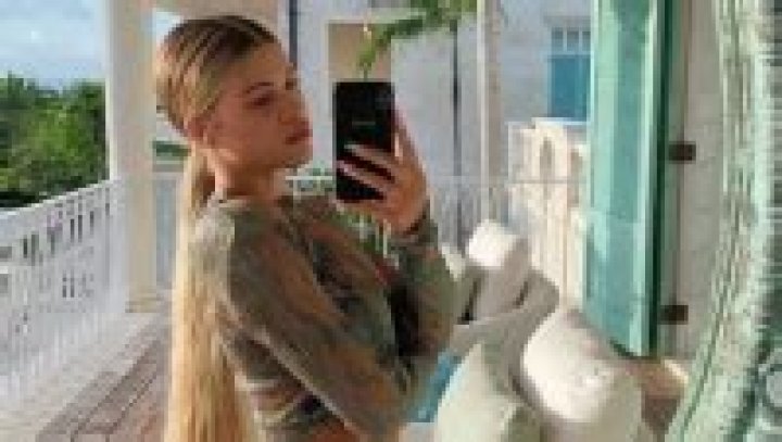 Rapunzel Who? Sofia Richie Snaps a Fierce Selfie Rocking Booty-Length Hair Extensions