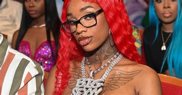 Sexyy Red Thanks "Rich Baby Daddy" Drake For Gifts & Cash