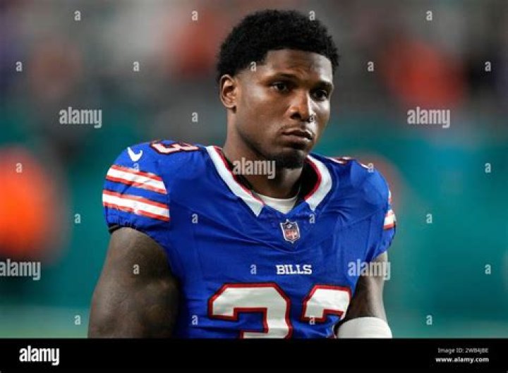 Siran Neal (Football Player) - Age, Birthday, Bio, Facts, Family, Net Worth, Height & More