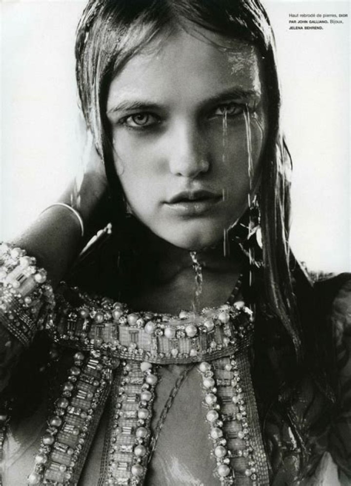 Vlada Roslyakova (Model) - Age, Birthday, Bio, Facts, Family, Net Worth, Height & More